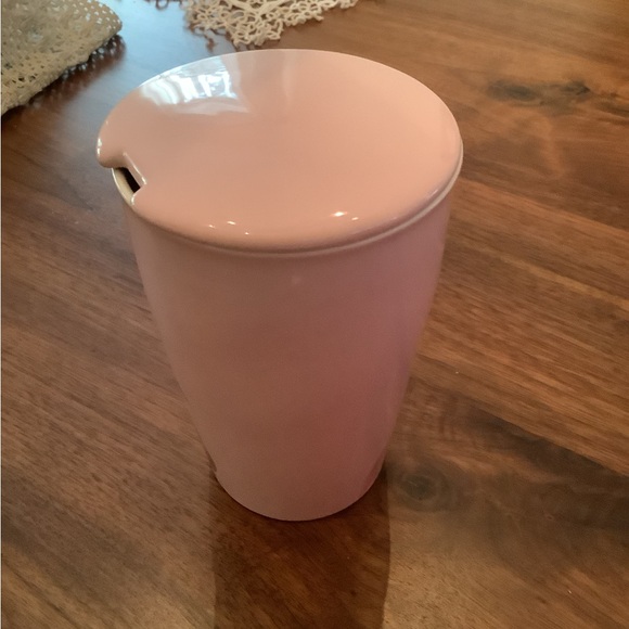 BNWOT Tea forte Floral Pink Ceramic Tea Mug with Lid - Picture 8 of 8